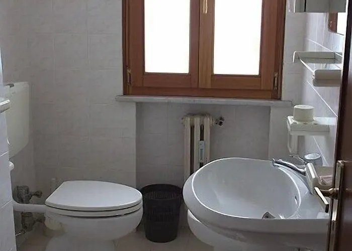 Aparthotel Lo Scoiattolo 2*