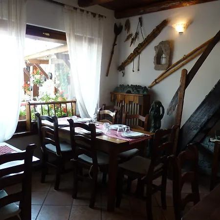 Lo Scoiattolo 公寓式酒店 拉马格德莱伊内