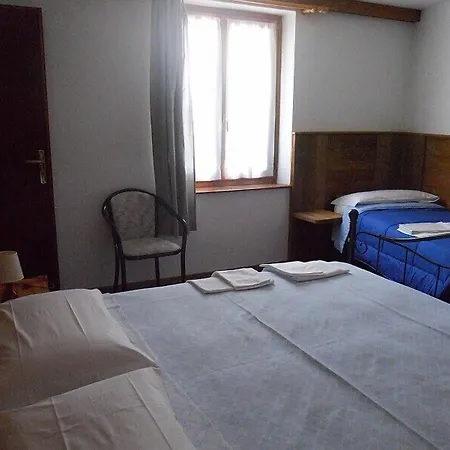 Lo Scoiattolo Aparthotel 2*