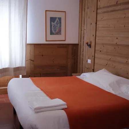Lo Scoiattolo Apartahotel