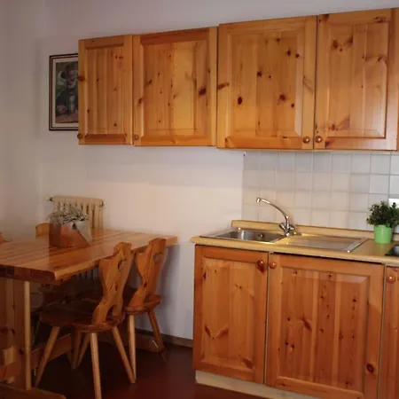 Lo Scoiattolo Aparthotel