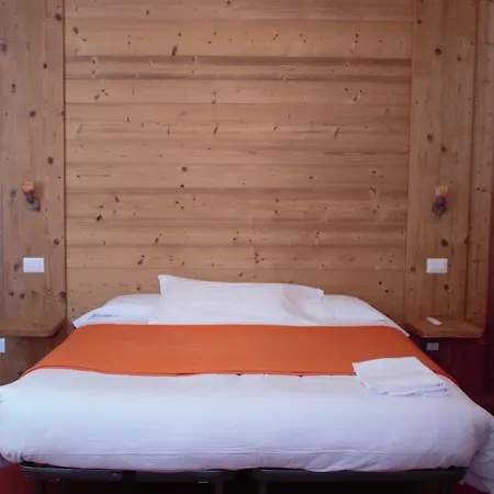 Lo Scoiattolo Apartahotel La Magdeleine
