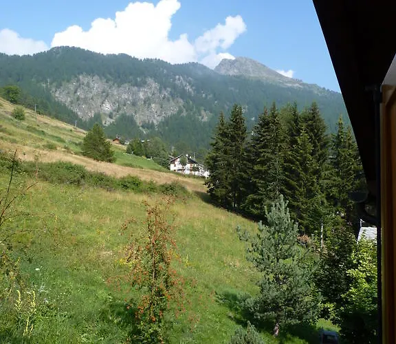 Lo Scoiattolo Apartmanhotel 2*