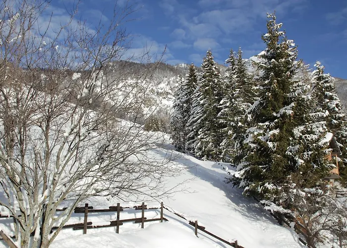 Lo Scoiattolo 公寓式酒店